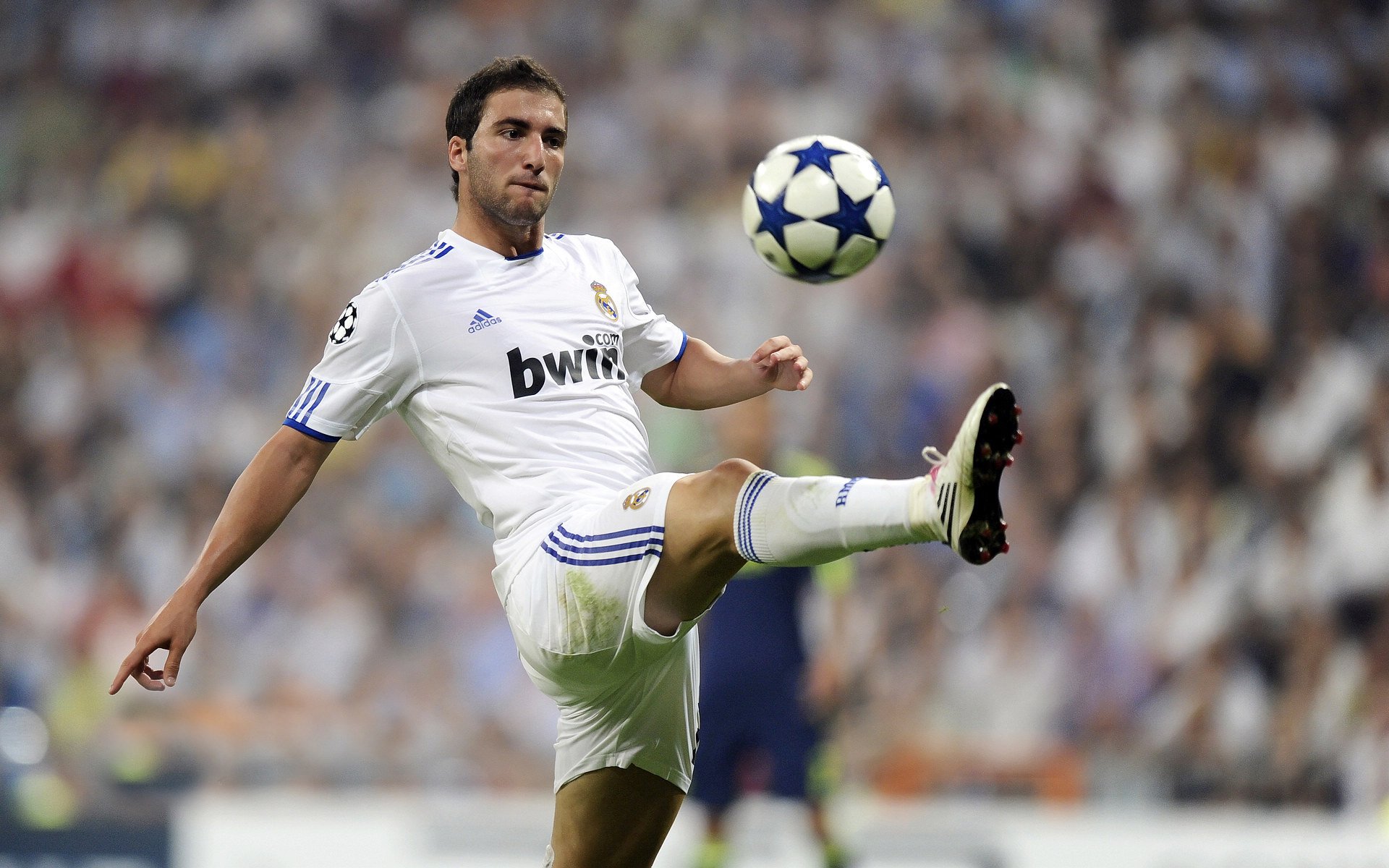 乌拉圭男足在巴黎奥运会比赛中以3-2战胜德国，乌拉圭男足排名