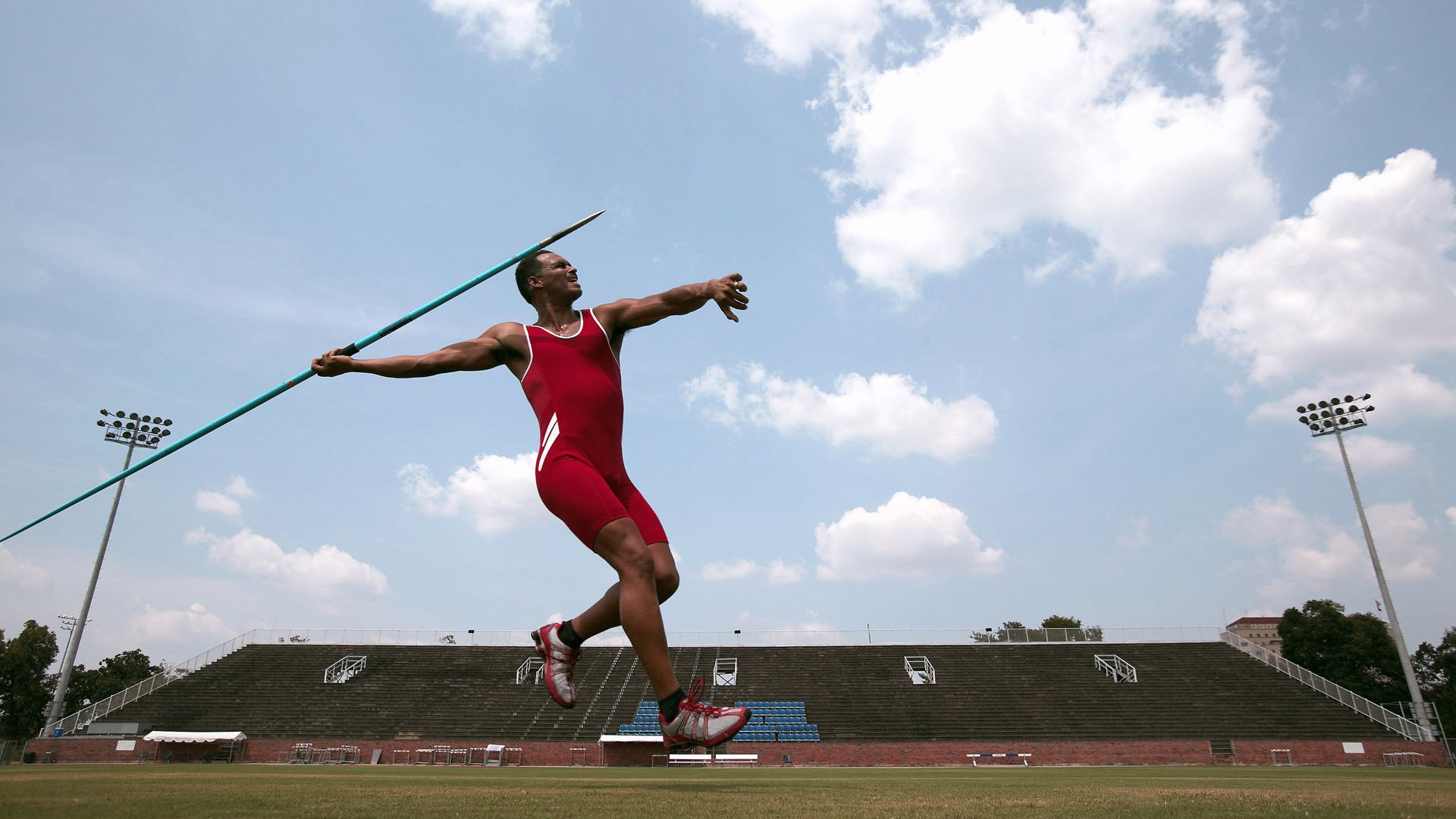 亚历山大·萨尔（Alex Sarr）被华盛顿奇才队选中，亚历山大萨瑟兰尼尔